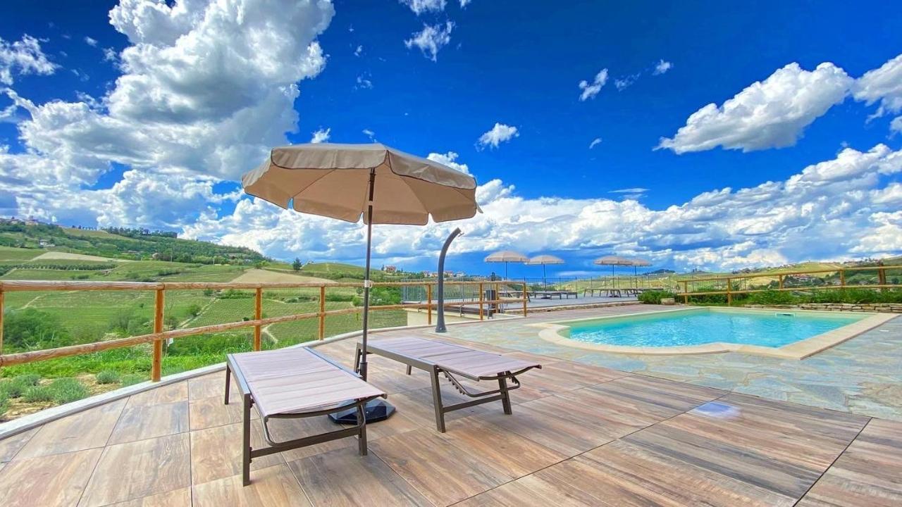 Le Cornici - Cascina Di Charme Hotell Diano dʼAlba Exteriör bild